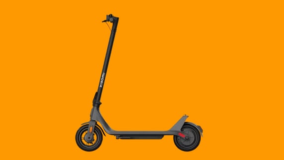 eScooters/ Drones & instant cameras στα Public.